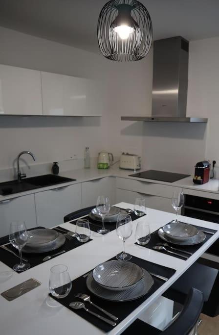 أميا Superbe Duplex En Hypercentre Ville المظهر الخارجي الصورة